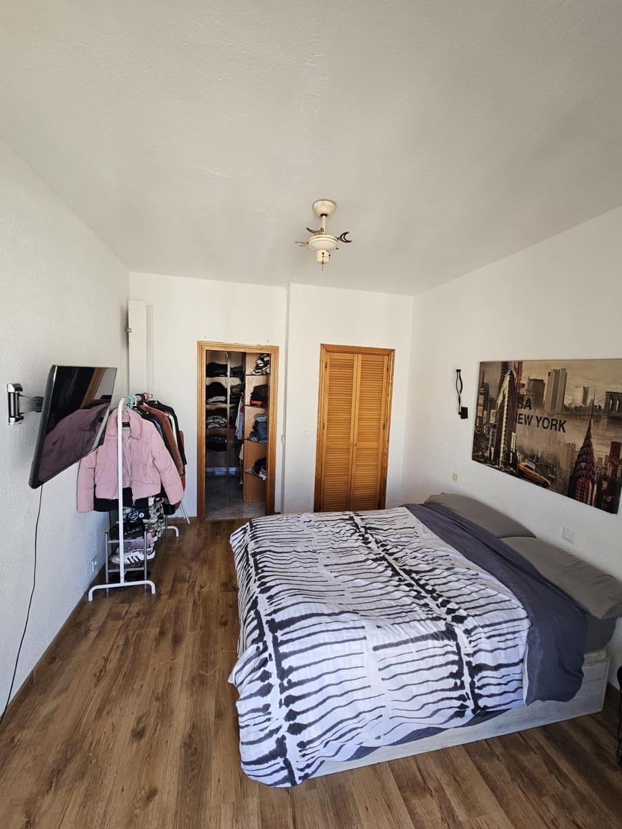 2 bedroom Apartment for sale in Torremolinos with pool - € 320,000 (Ref: 10140627)