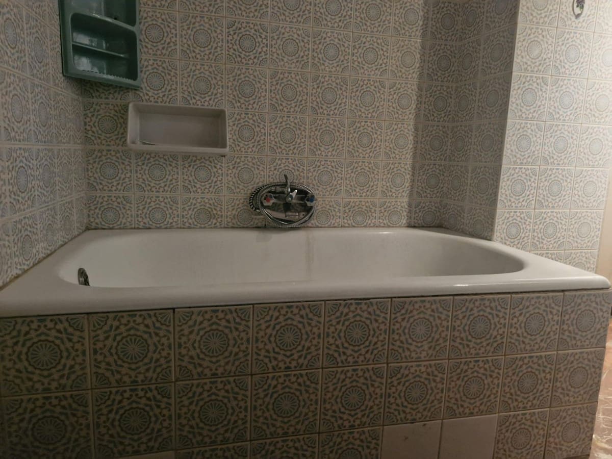 Apartment for sale in Benalmadena Costa with pool - € 170,000 (Ref: 10140635)