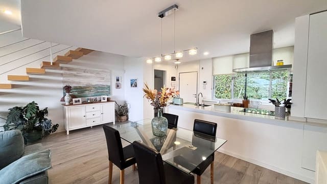 3 chambre Maison de Ville à vendre à Cancelada, Estepona avec piscine garage - 610 000 € (Ref: 10140651)
