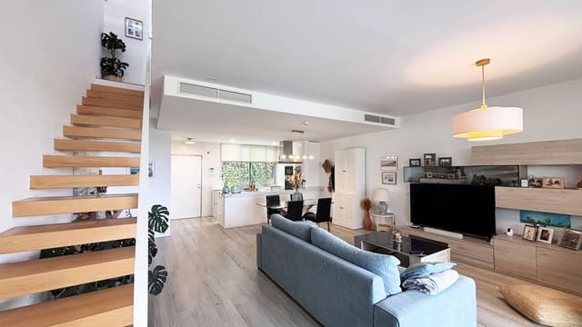 3 chambre Maison de Ville à vendre à Cancelada, Estepona avec piscine garage - 610 000 € (Ref: 10140651)