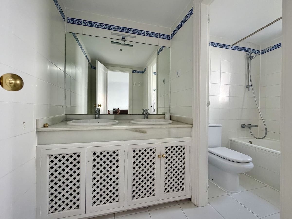 Casa de 3 habitaciones en Guadalmina en venta con piscina garaje - 635.000 € (Ref: 10140663)