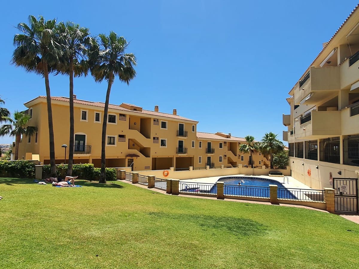2 slaapkamer Appartement te koop in Benalmadena met zwembad garage - € 475.000 (Ref: 10140672)