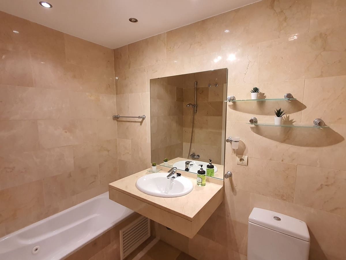 2 slaapkamer Appartement te koop in Benalmadena met zwembad garage - € 475.000 (Ref: 10140672)