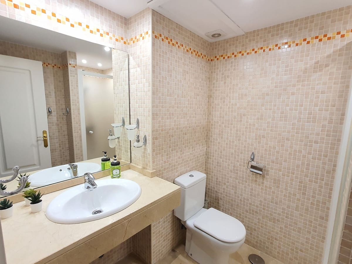 2 slaapkamer Appartement te koop in Benalmadena met zwembad garage - € 475.000 (Ref: 10140672)