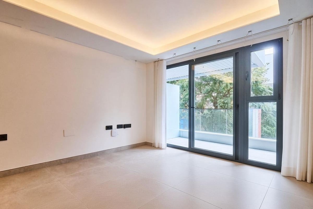 3 soveværelse Lejlighed til salg i Fuengirola med garage - € 395.000 (Ref: 10140673)