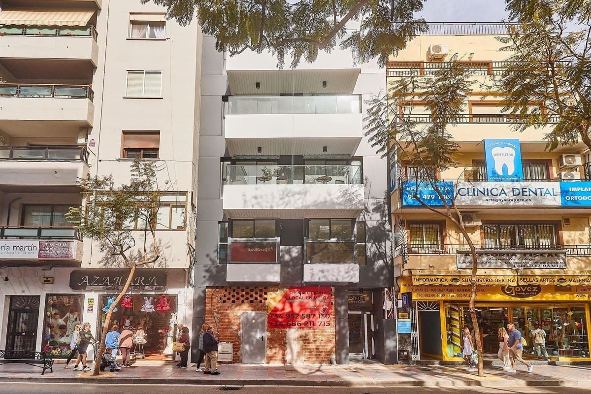 3 soveværelse Lejlighed til salg i Fuengirola med garage - € 395.000 (Ref: 10140673)