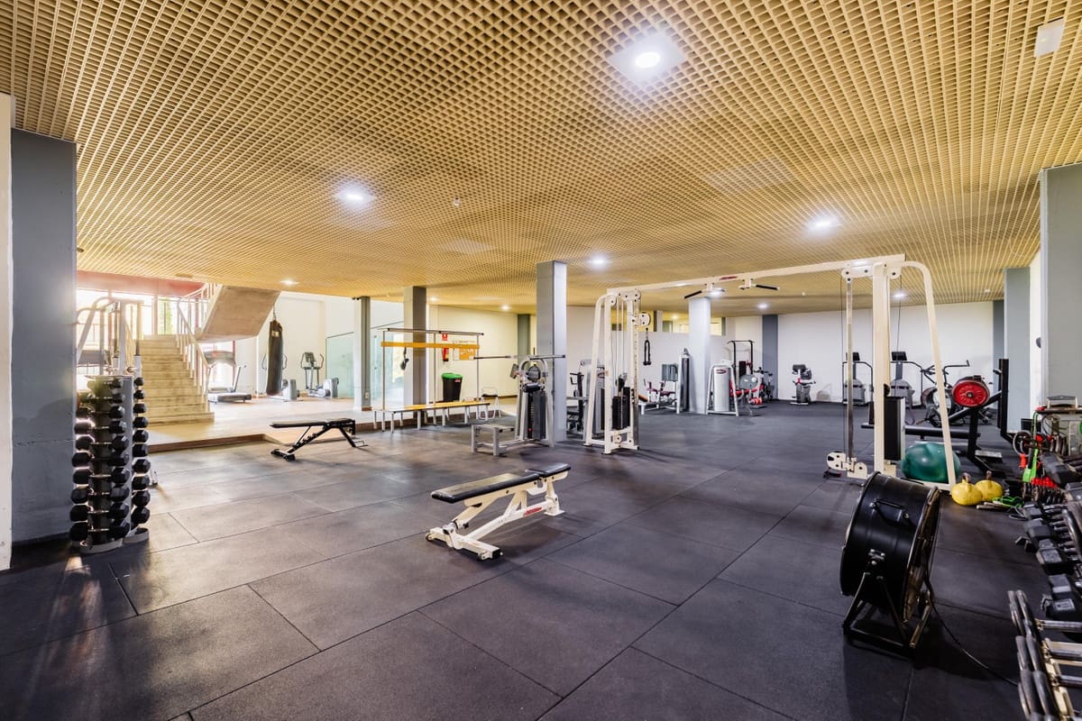 3 sovrum Lägenhet till salu i Benahavis med pool garage - 399 000 € (Ref: 10140676)
