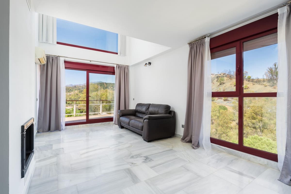 3 sovrum Lägenhet till salu i Benahavis med pool garage - 399 000 € (Ref: 10140676)