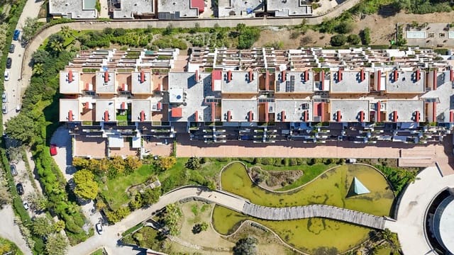 3 sovrum Lägenhet till salu i Los Flamingos, Benahavís med pool garage - 399 000 € (Ref: 10140676)
