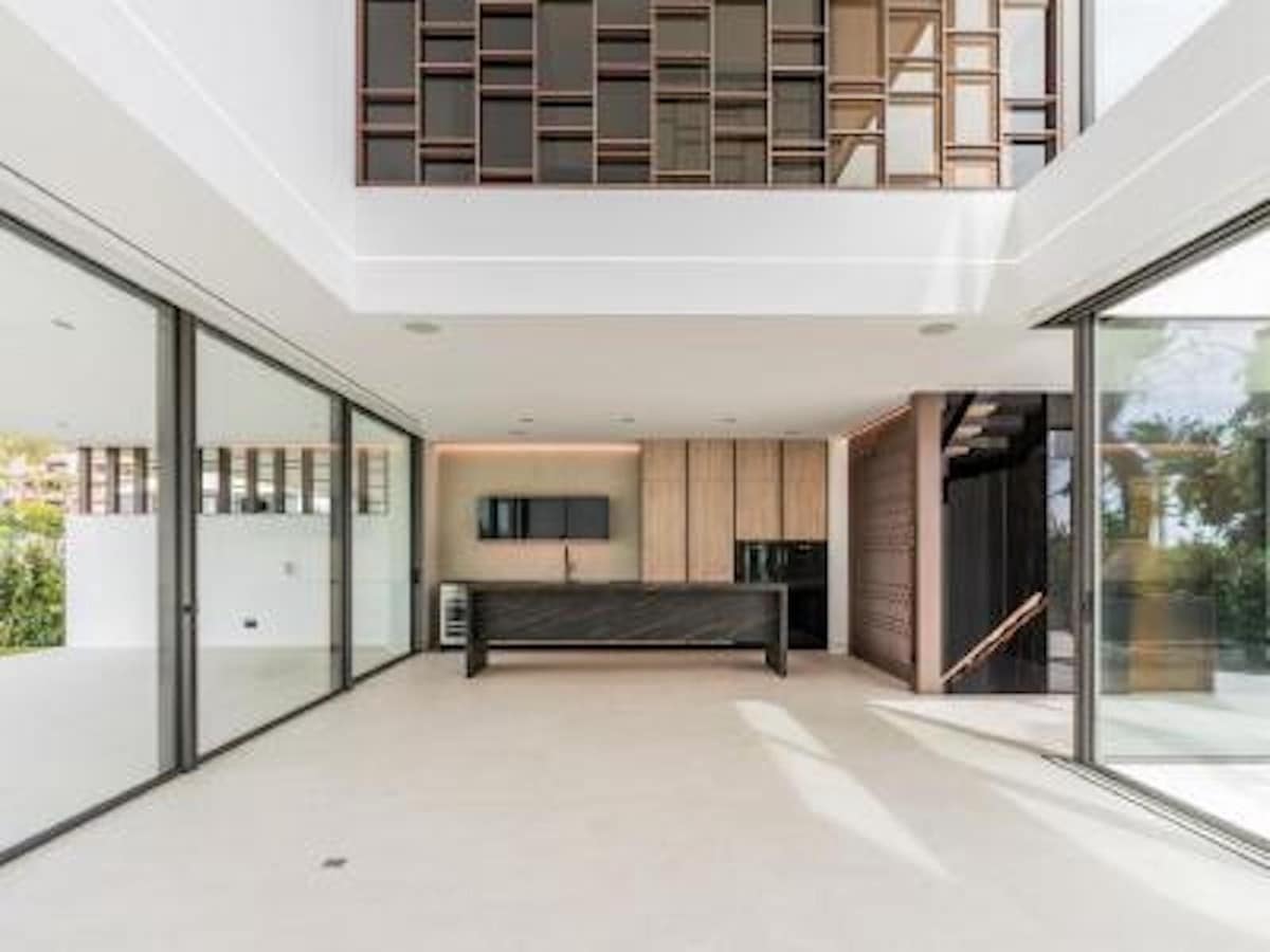 3 makuuhuone Omakotitalo myytävänä paikassa Marbella mukana uima-altaan 
autotalli - 3 750 000 € (Ref: 10140697)