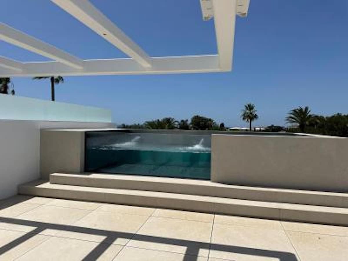 3 makuuhuone Omakotitalo myytävänä paikassa Marbella mukana uima-altaan 
autotalli - 3 750 000 € (Ref: 10140697)