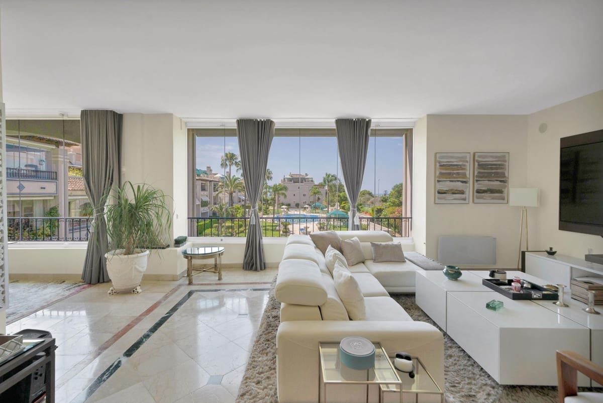3 sovrum Lägenhet till salu i Marbella med pool garage - 1 850 000 € (Ref: 10140712)
