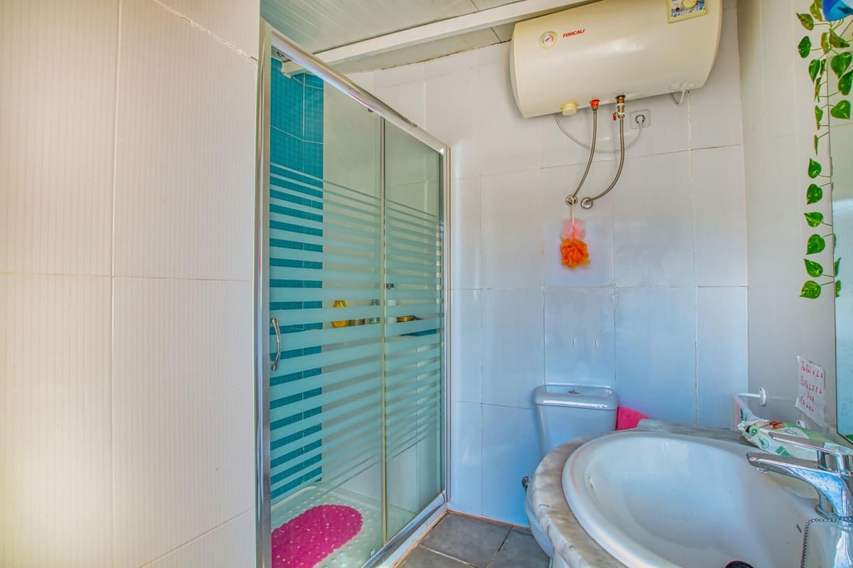 4 slaapkamer Finca/Landhuis te koop in Alcaucin met zwembad garage - € 355.000 (Ref: 10140715)