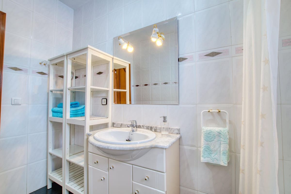 4 slaapkamer Villa te koop in Periana met zwembad garage - € 440.000 (Ref: 10140719)