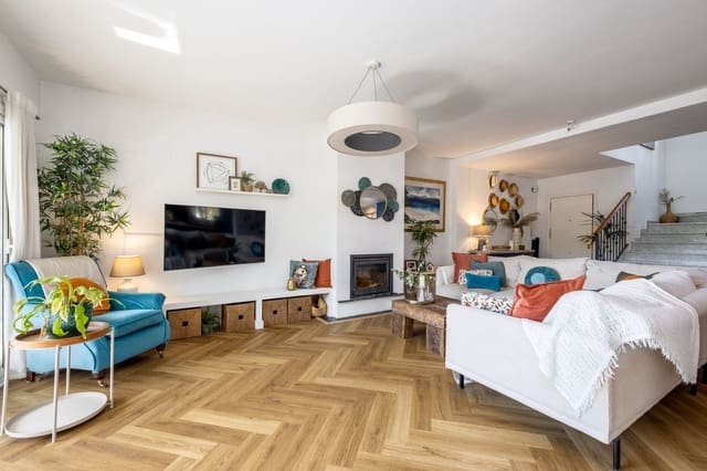Chalet de 4 habitaciones en Alhaurín el Grande en venta con piscina garaje - 685.000 € (Ref: 10140744)