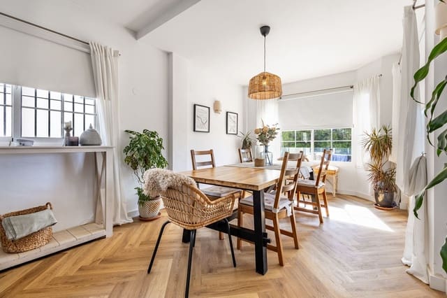 Chalet de 4 habitaciones en Alhaurín el Grande en venta con piscina garaje - 685.000 € (Ref: 10140744)
