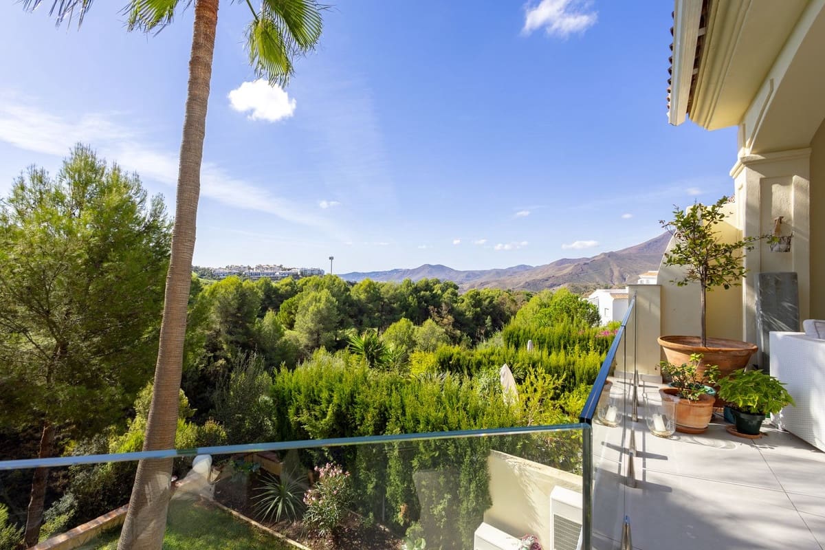 Chalet de 4 habitaciones en Alhaurín el Grande en venta con piscina garaje - 685.000 € (Ref: 10140744)