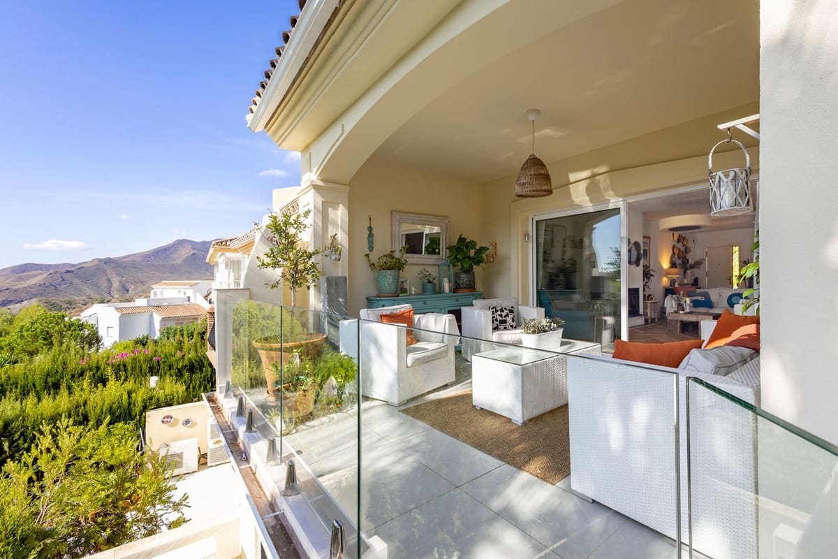 Chalet de 4 habitaciones en Alhaurín el Grande en venta con piscina garaje - 685.000 € (Ref: 10140744)