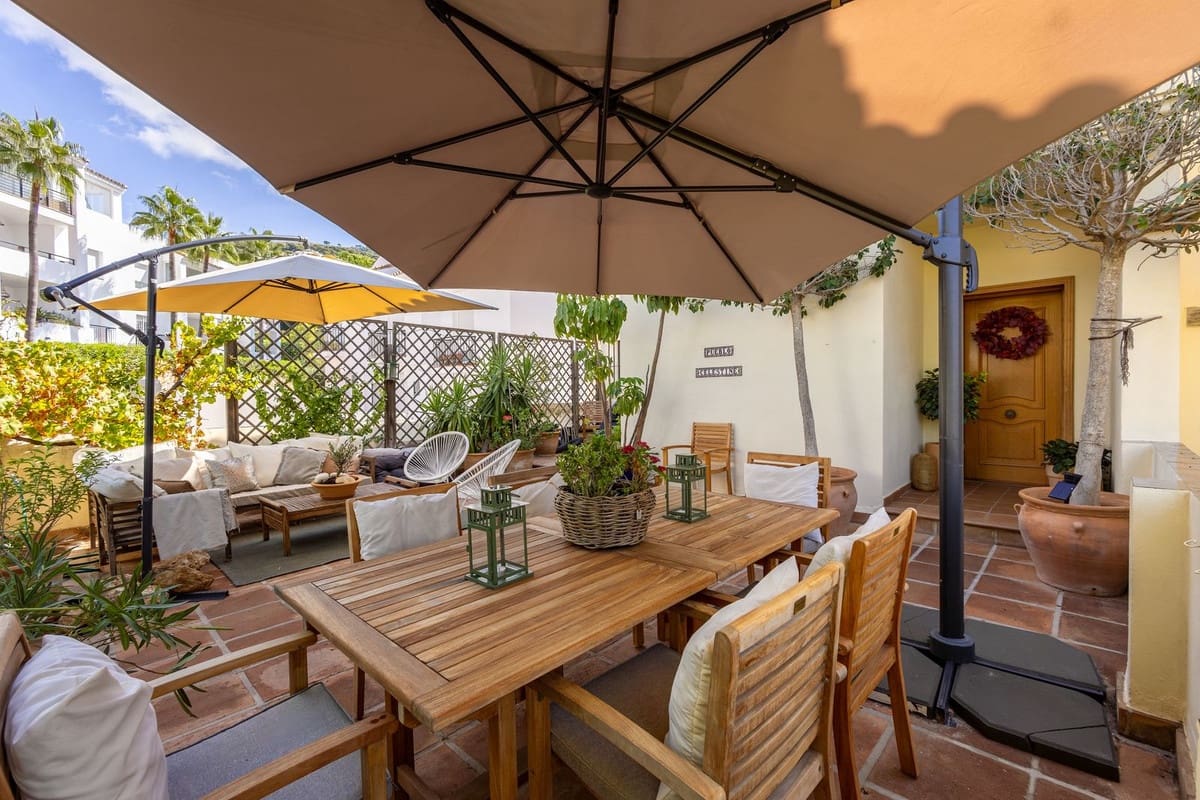 Chalet de 4 habitaciones en Alhaurín el Grande en venta con piscina garaje - 685.000 € (Ref: 10140744)