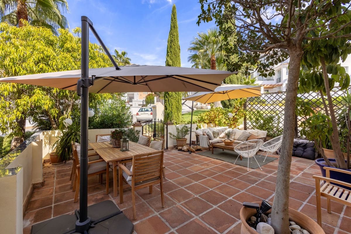 Chalet de 4 habitaciones en Alhaurín el Grande en venta con piscina garaje - 685.000 € (Ref: 10140744)