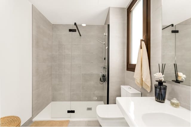 3 chambre Appartement à vendre à Atalaya-Isdabe, Estepona avec piscine garage - 670 000 € (Ref: 10140746)