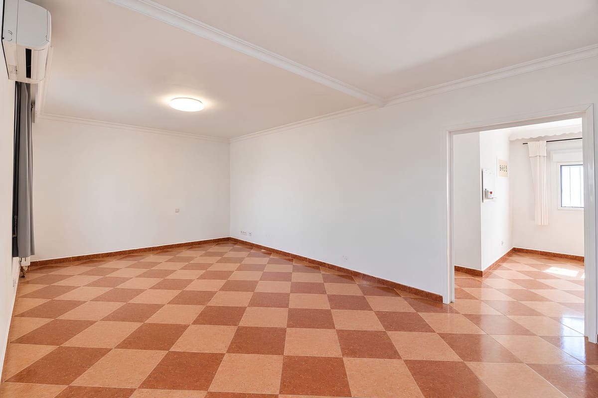 3 soverom Villa til salgs i Fuengirola med garasje - € 598 000 (Ref: 10140766)