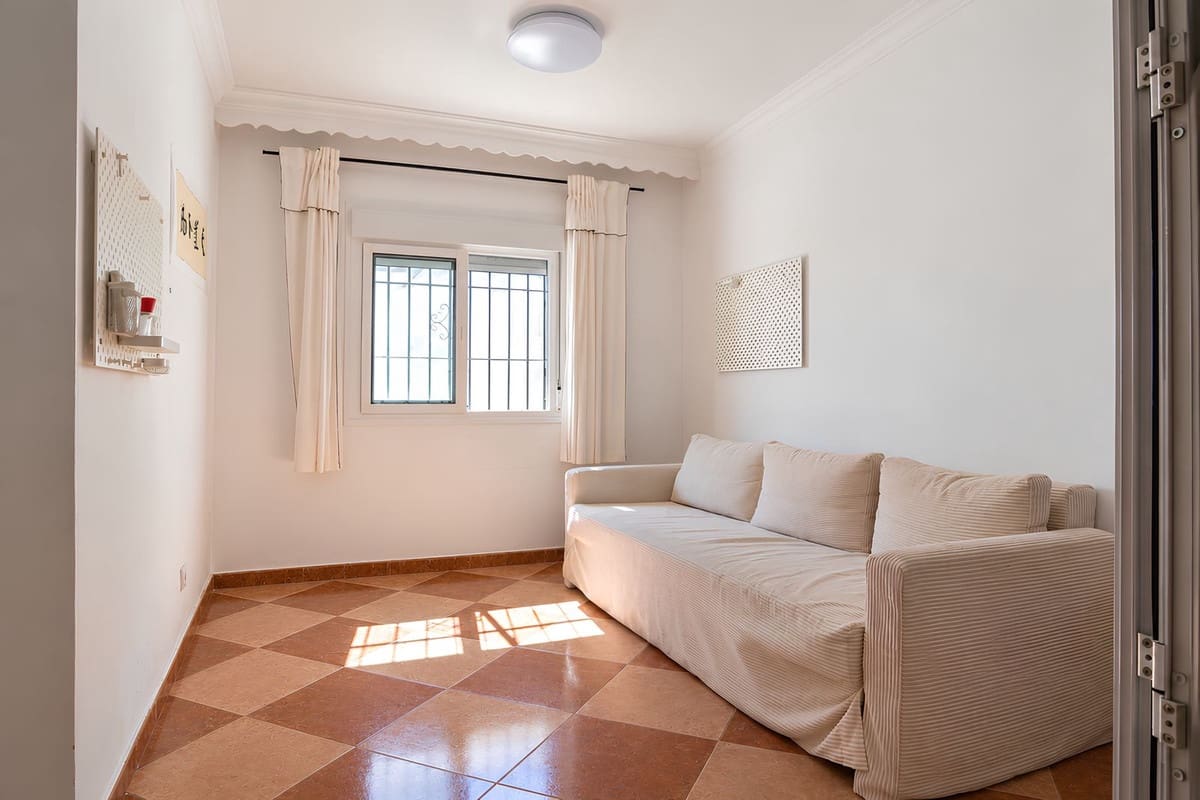 3 soverom Villa til salgs i Fuengirola med garasje - € 598 000 (Ref: 10140766)