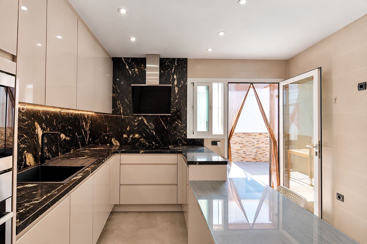 3 soverom Villa til salgs i Fuengirola med garasje - € 598 000 (Ref: 10140766)