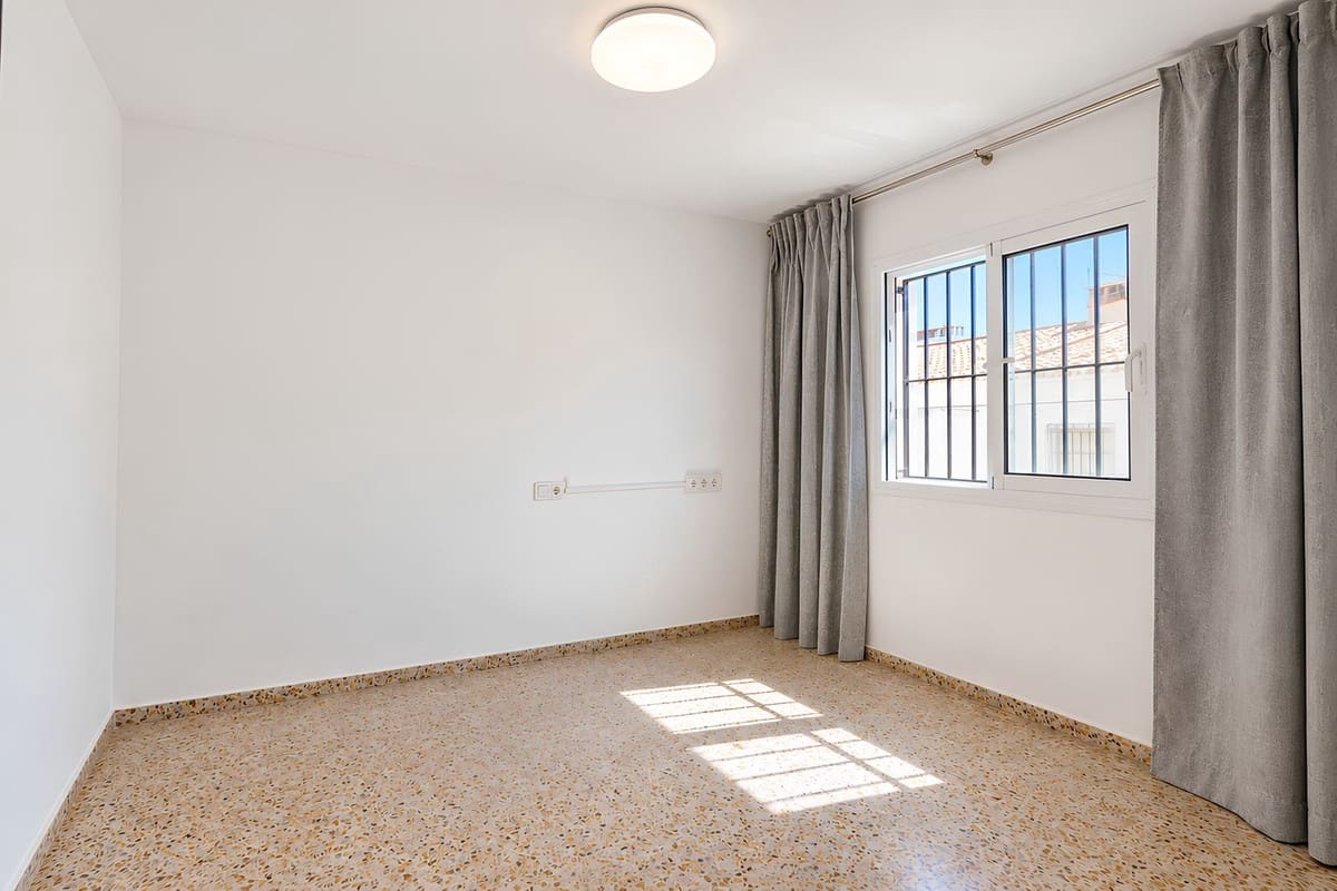 3 soverom Villa til salgs i Fuengirola med garasje - € 598 000 (Ref: 10140766)
