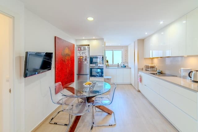 Apartamento de 3 habitaciones en Nucleo Gral Franco, Málaga ciudad en venta - 430.000 € (Ref: 10140774)