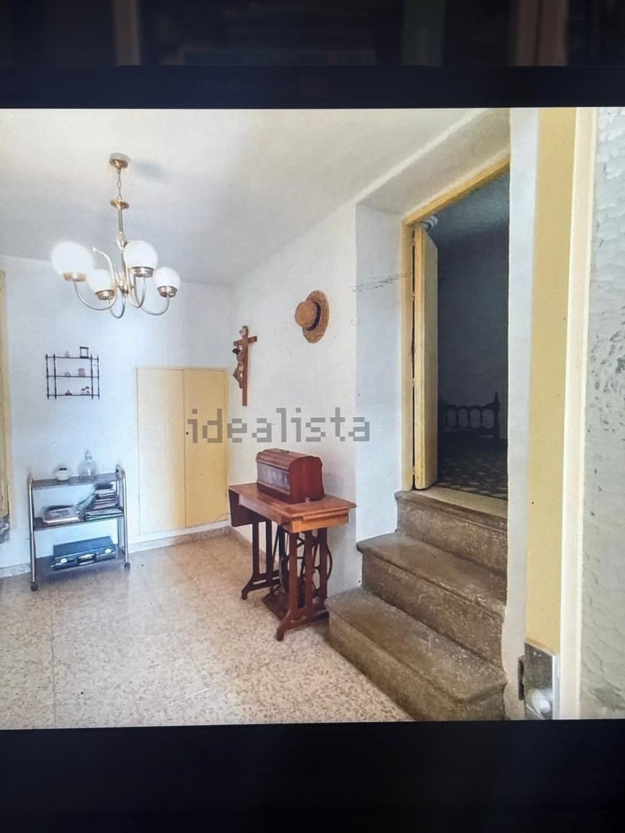 7 soveværelse Villa til salg i Competa med garage - € 218.000 (Ref: 10140779)