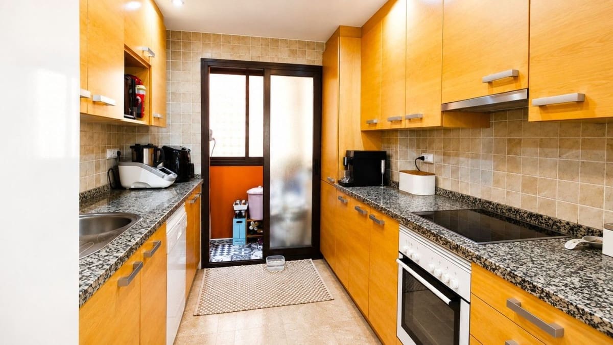 2 slaapkamer Appartement te koop in Buenas Noches met zwembad garage - € 445.000 (Ref: 10140787)