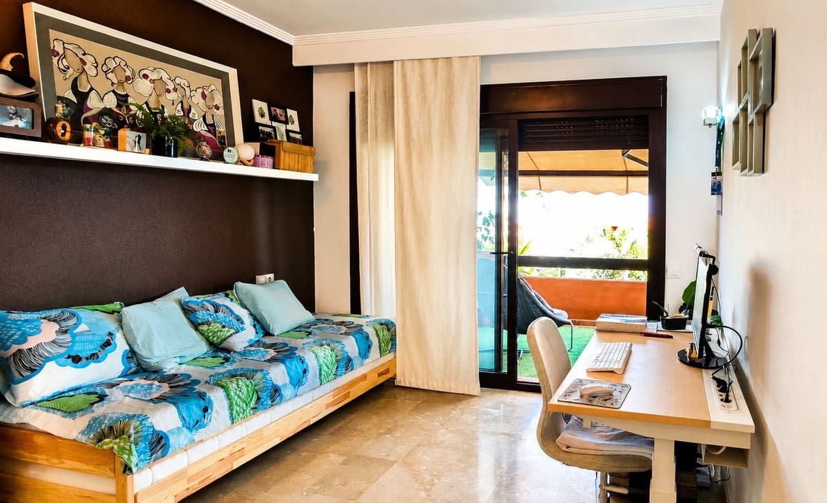 2 slaapkamer Appartement te koop in Buenas Noches met zwembad garage - € 445.000 (Ref: 10140787)