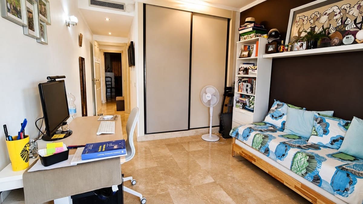 2 slaapkamer Appartement te koop in Buenas Noches met zwembad garage - € 445.000 (Ref: 10140787)
