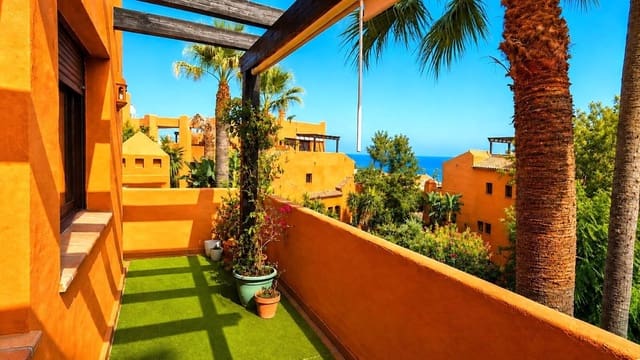 2 slaapkamer Appartement te koop in Buenas Noches, Estepona met zwembad garage - € 445.000 (Ref: 10140787)