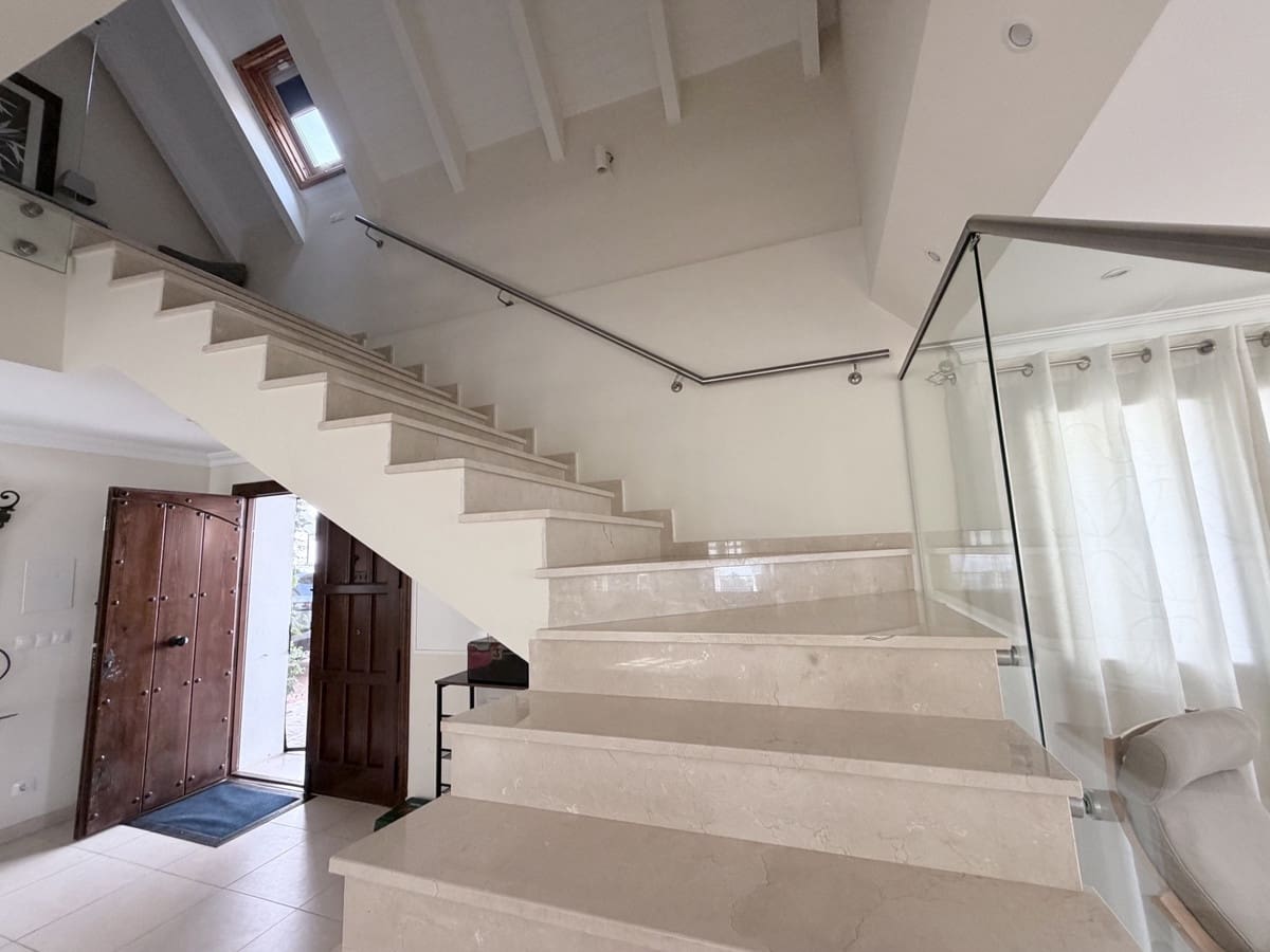9 sypialnia Willa na sprzedaż w Mijas Costa z basenem garażem - 2 495 000 € (Ref: 10140810)