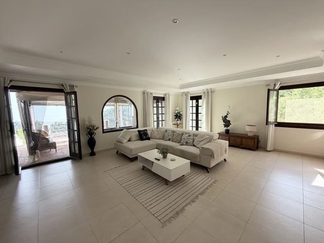 9 sypialnia Willa na sprzedaż w Calahonda, Mijas z basenem garażem - 2 495 000 € (Ref: 10140810)
