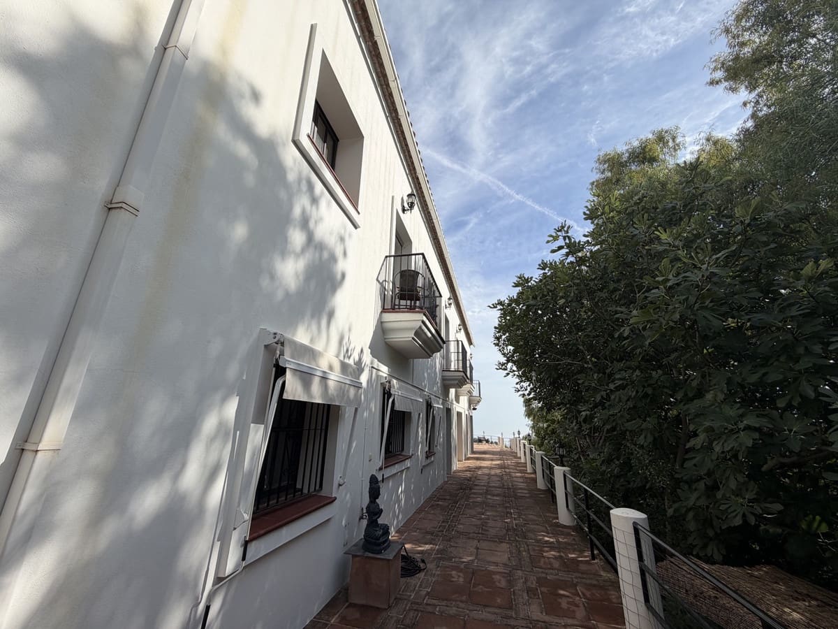 9 sypialnia Willa na sprzedaż w Mijas Costa z basenem garażem - 2 495 000 € (Ref: 10140810)