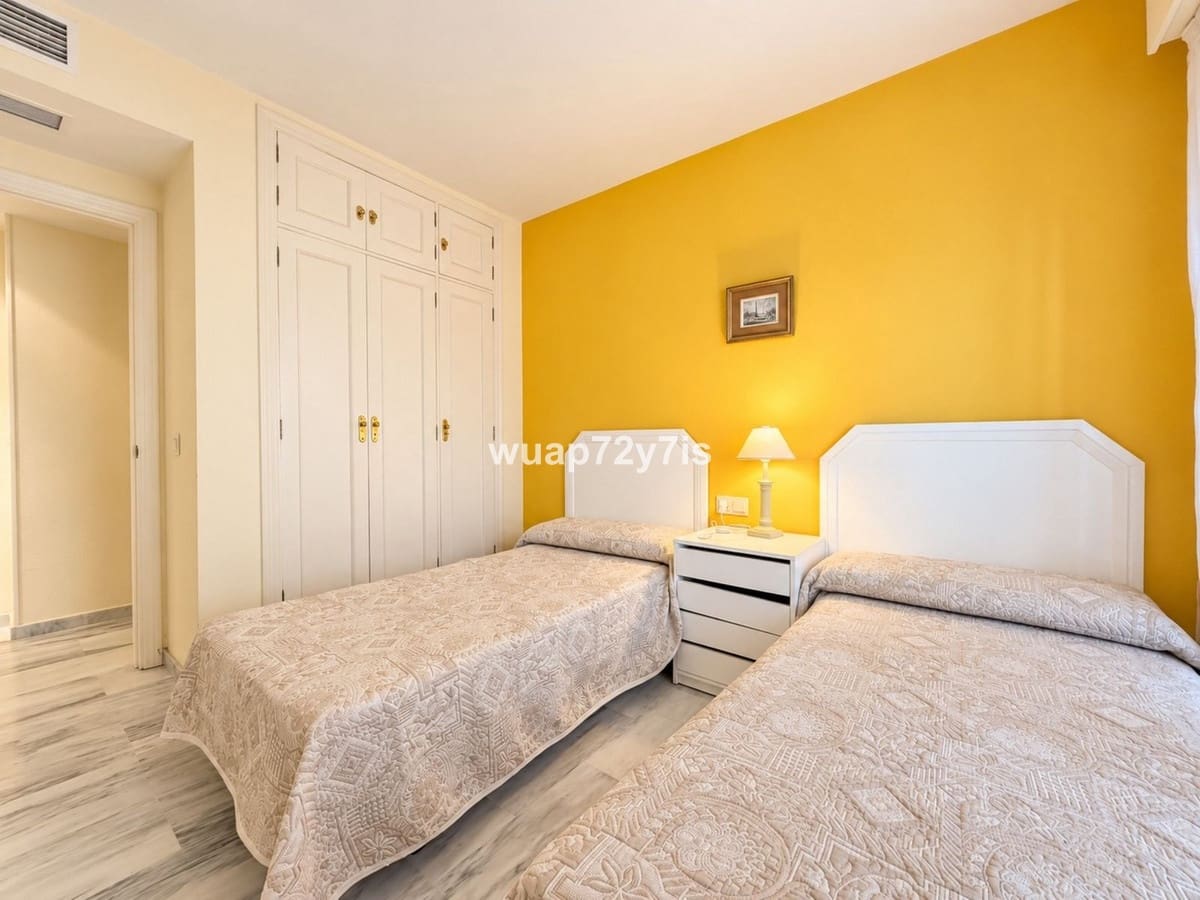 Apartamento de 3 habitaciones en Costalita en venta con piscina - 425.000 € (Ref: 10140812)