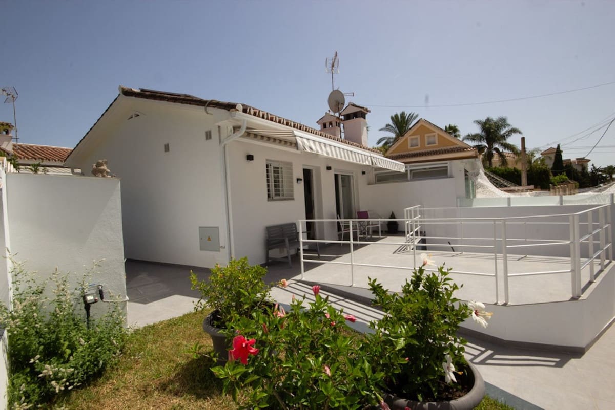 2 slaapkamer Villa te koop in Marbella met garage - € 489.000 (Ref: 10140821)