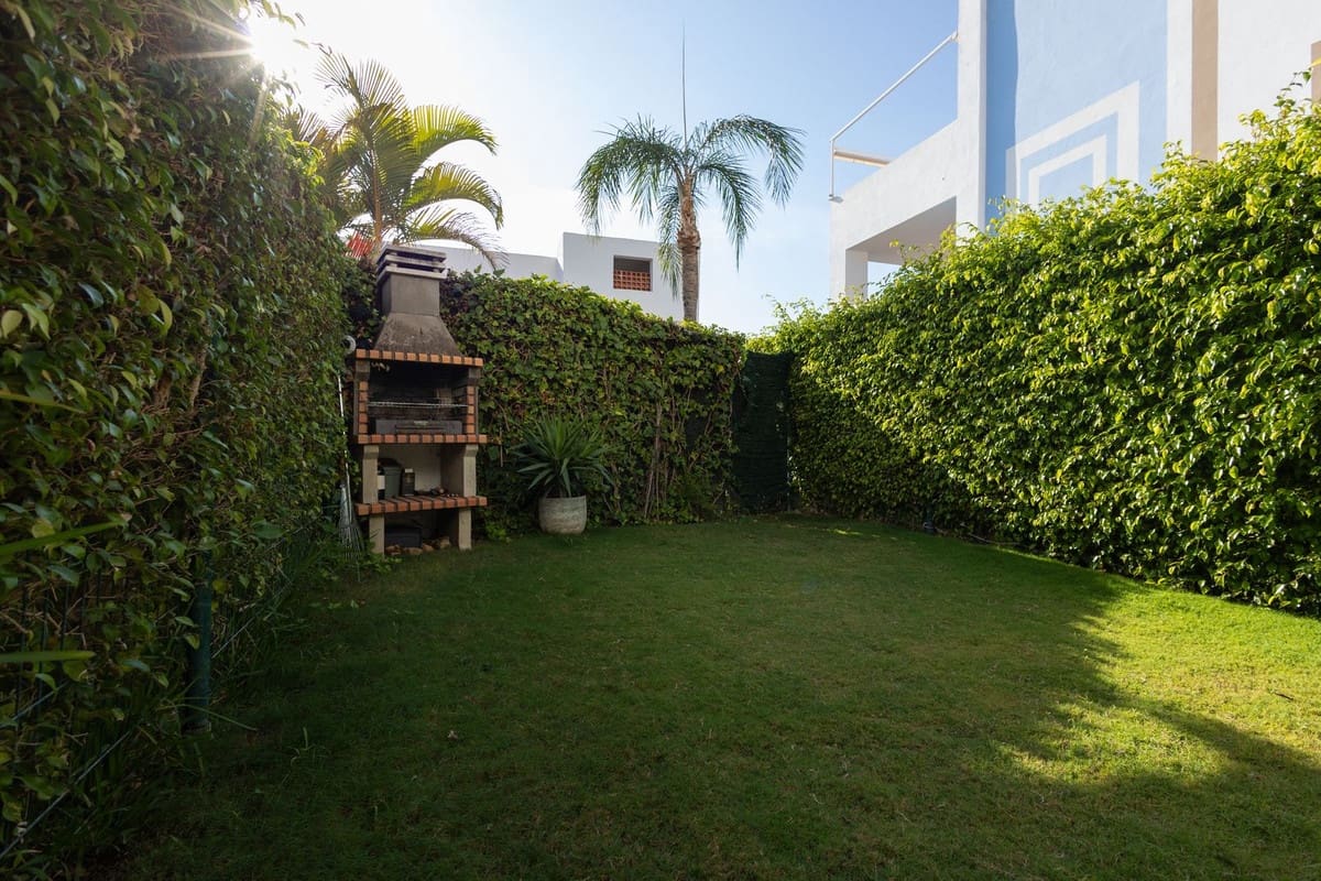 Apartamento de 2 habitaciones en El Paraiso en venta con piscina garaje - 495.000 € (Ref: 10140828)