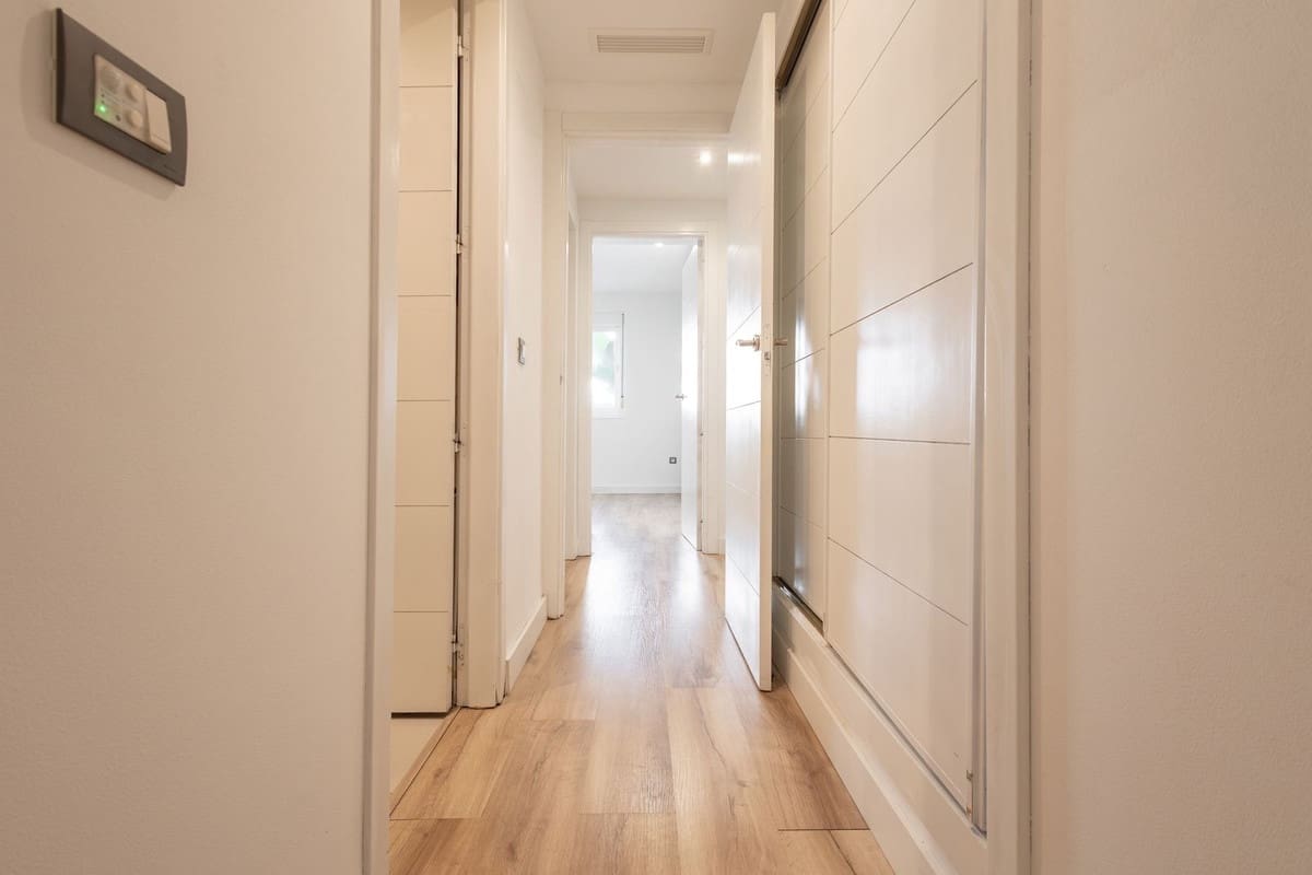Apartamento de 2 habitaciones en El Paraiso en venta con piscina garaje - 495.000 € (Ref: 10140828)