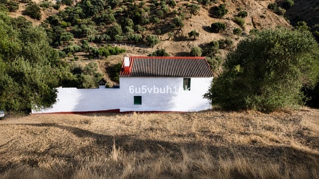 5 slaapkamer Finca/Landhuis te koop in Alora - € 170.000 (Ref: 10140899)