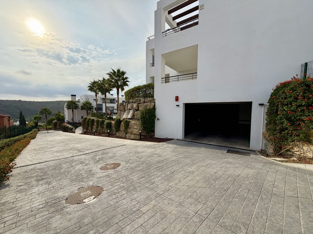 3 soveværelse Lejlighed til salg i Casares med swimmingpool garage - € 495.000 (Ref: 10140901)
