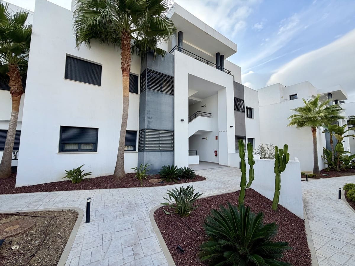 3 soveværelse Lejlighed til salg i Casares med swimmingpool garage - € 495.000 (Ref: 10140901)