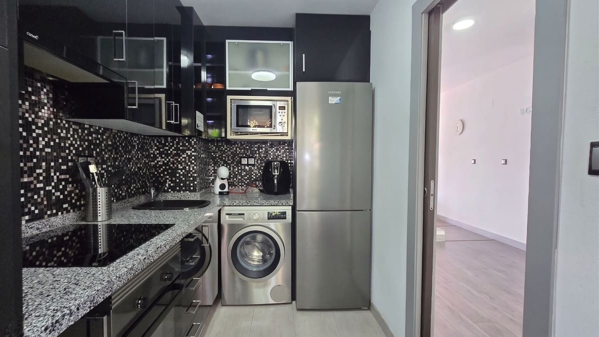 3 bedroom Apartment for sale in Torremolinos with pool garage - € 380,000 (Ref: 10140904)