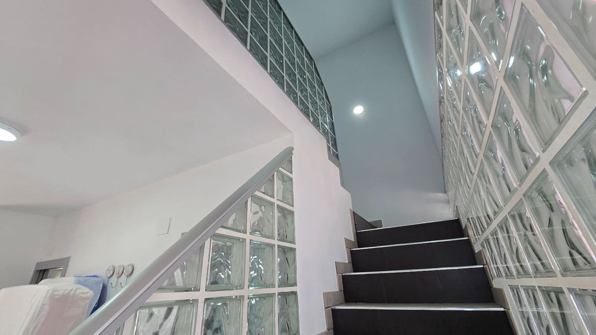 3 bedroom Apartment for sale in Torremolinos with pool garage - € 380,000 (Ref: 10140904)