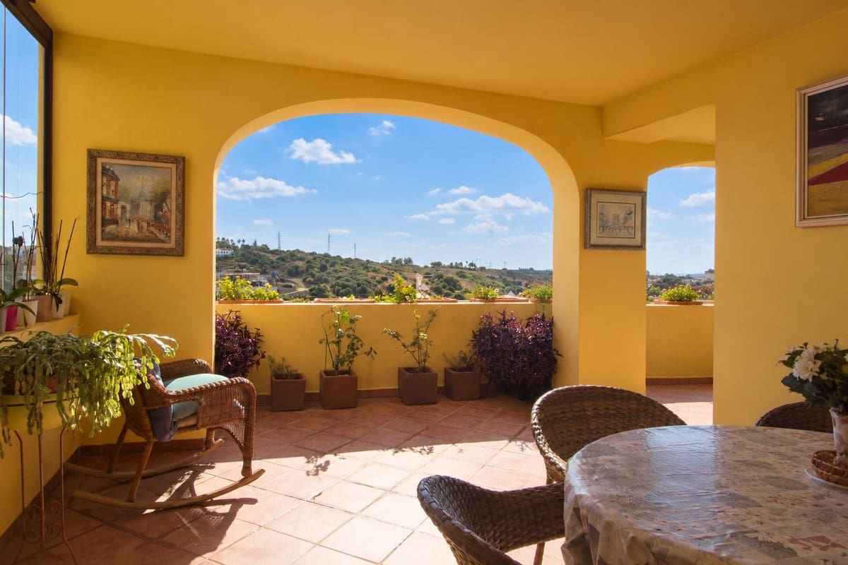 3 soverom Leilighet til salgs i Estepona med svømmebasseng garasje - € 487 000 (Ref: 10140905)