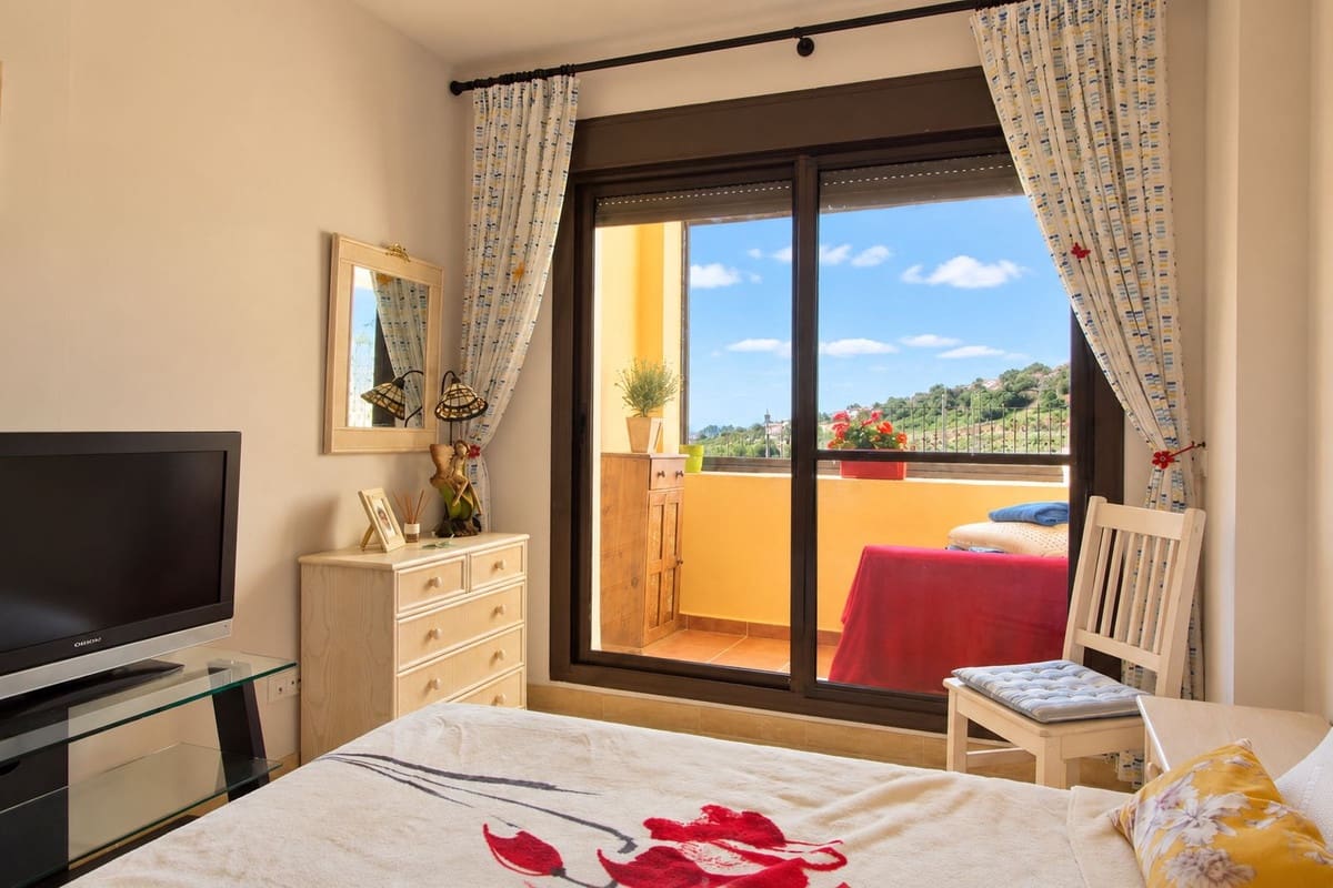 3 soverom Leilighet til salgs i Estepona med svømmebasseng garasje - € 487 000 (Ref: 10140905)