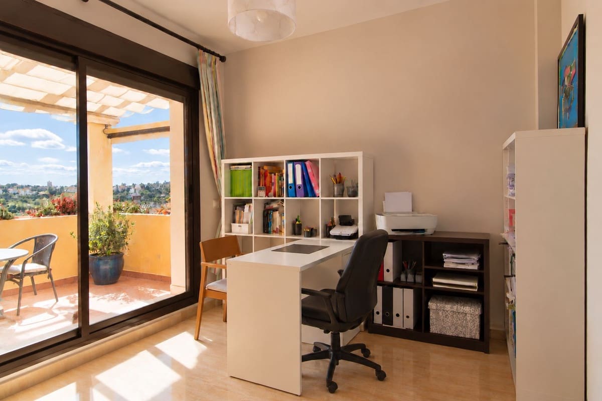 3 soverom Leilighet til salgs i Estepona med svømmebasseng garasje - € 487 000 (Ref: 10140905)